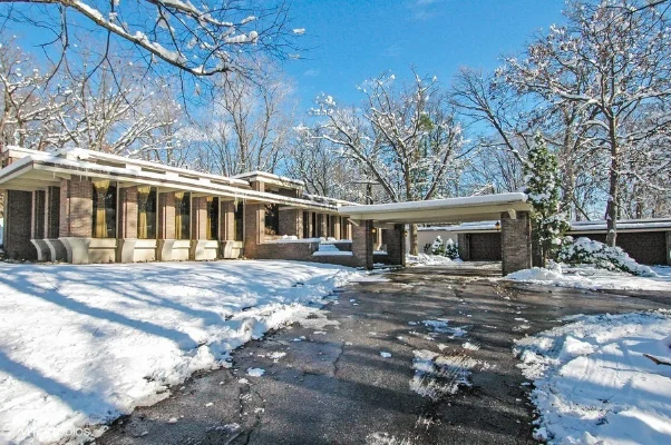 2016 listing photo 2 of 30